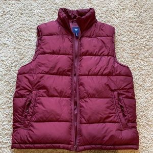 Men’s Gap puffer vest size medium